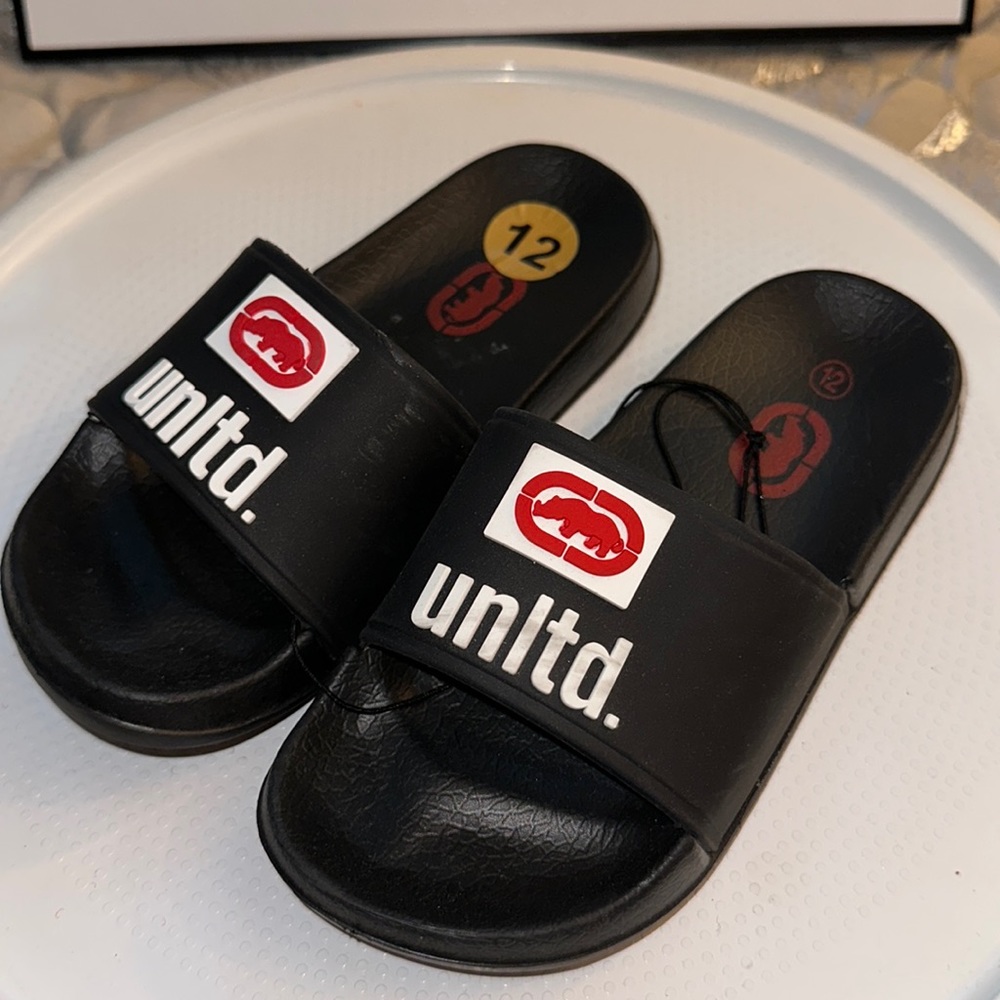 🆕Ecko Unlimited Kid Slides
